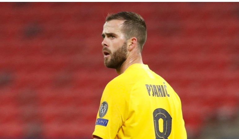 pjanic-barcelona-4.jpg