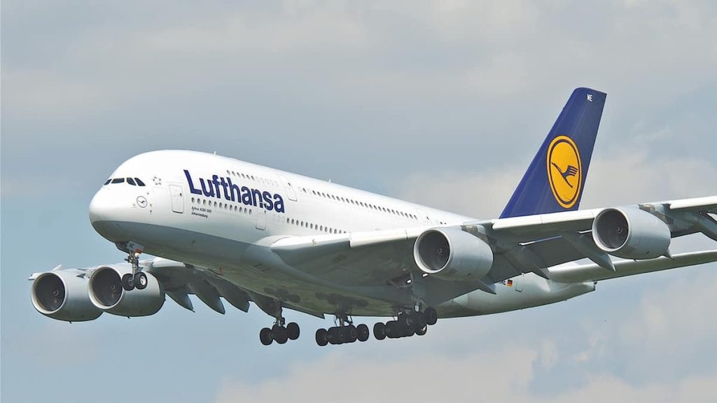 avion-lufthansa.jpg