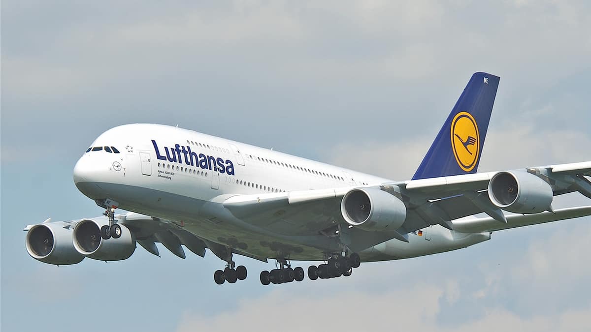 avion-lufthansa.jpg