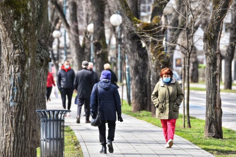 vilsonovo_setaliste_sarajevo_guzva_maske_gradjani_mjere_AK_RSA09.jpg