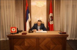 Dodik potpisao ukaze o proglašenju zakona o zabrani rada državnim institucijama RS-a