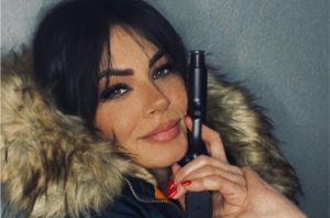 Nakon što je uhapšena članica GO SDA: POLICAJCI SU BILI GRUBI, A PIŠTOLJ NOSIM 24H