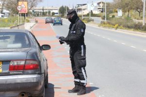 Bosanac odbio alkotest pa napao policajce: Trojica povrijeđena