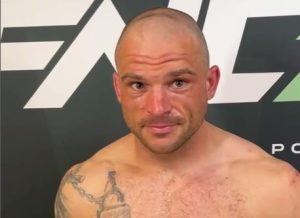 BRUTALNO NOKAUTIRAO SRBINA, PA DAO IZJAVU KOJA ODZVANJA: “Bolje da je pobijedio…”