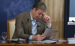 MUZIKA SPAJA | Pogledajte kako je Halid Bešlić priredio nezapamćen spektakl u Banja Luci 1 Vučić gubi izbore u Srbiji, opozicija slavi: ‘Odrali smo ih’