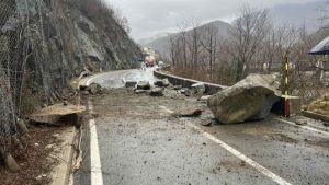 Rat nam se sad opasno približava 2 PRIPAZITE SE! BiH putevi su nam k’o i država