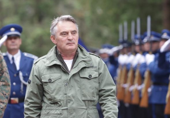 zeljko-komsic-zelena-jakna