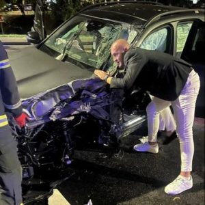 Srbijanski pjevač Darko Lazić i supruga doživjeli tešku saobraćajnu nesreću: Auto smrskano, izvlačili ih vatrogasci