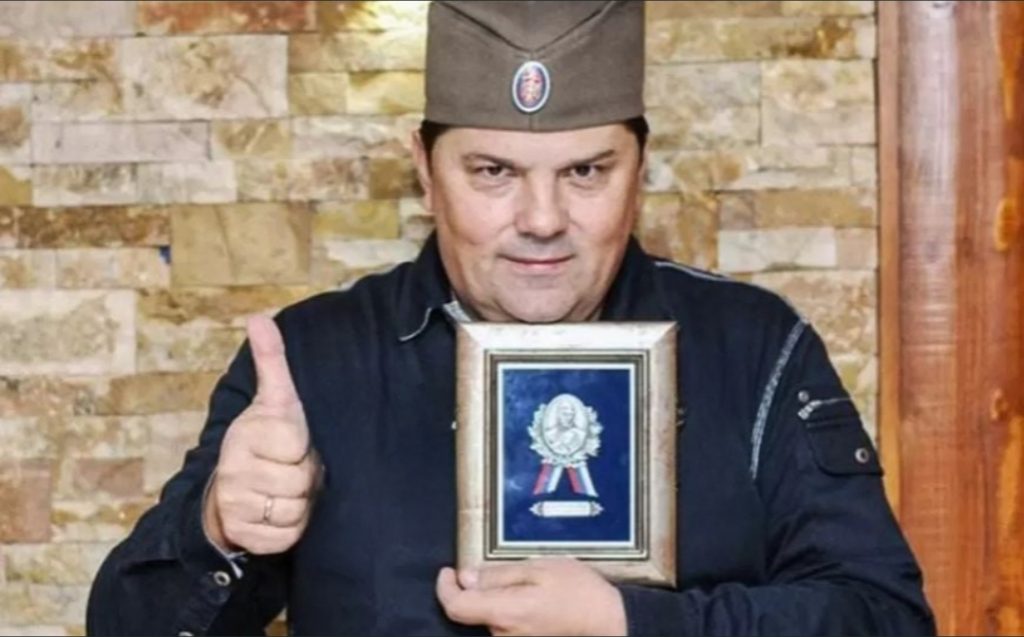 Screenshot_20250905_093352_PhotoDirector