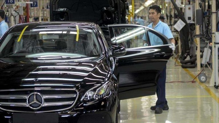 mercedes2.jpg