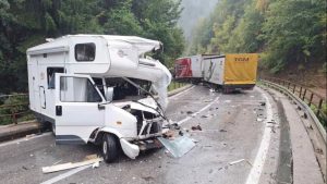 Teška saobraćajna nesreća u BiH – povrijeđena trudnica(FOTO)