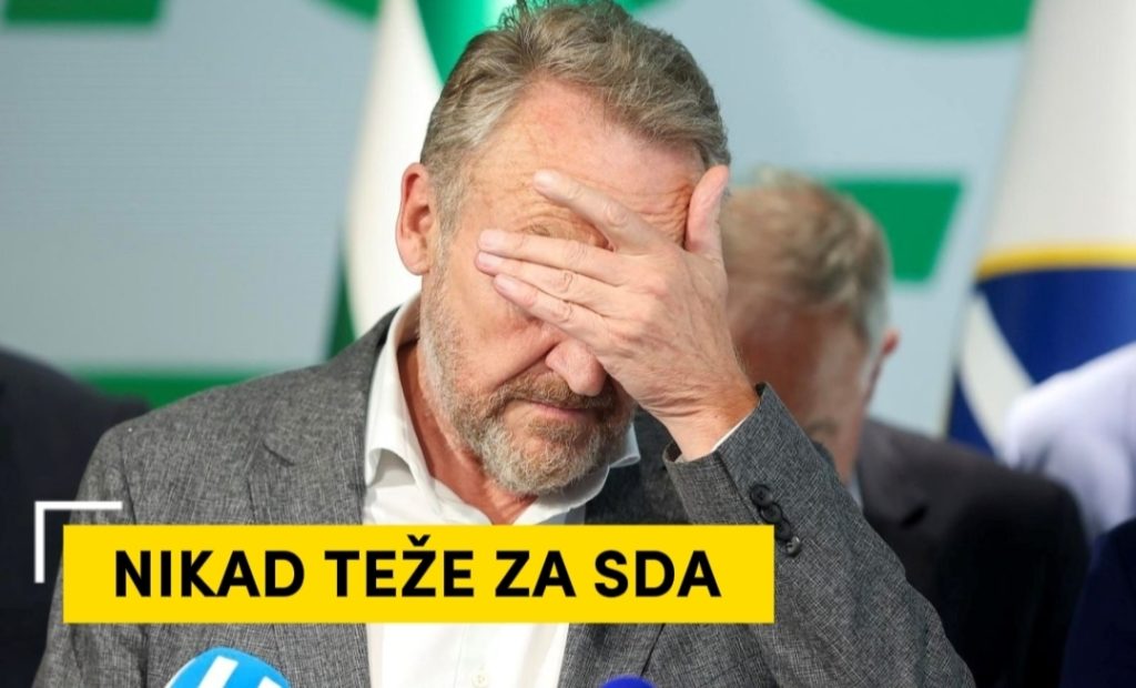 Screenshot_20251026_232342_CapCut