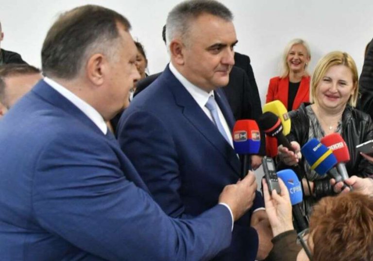 dodik mikrofon