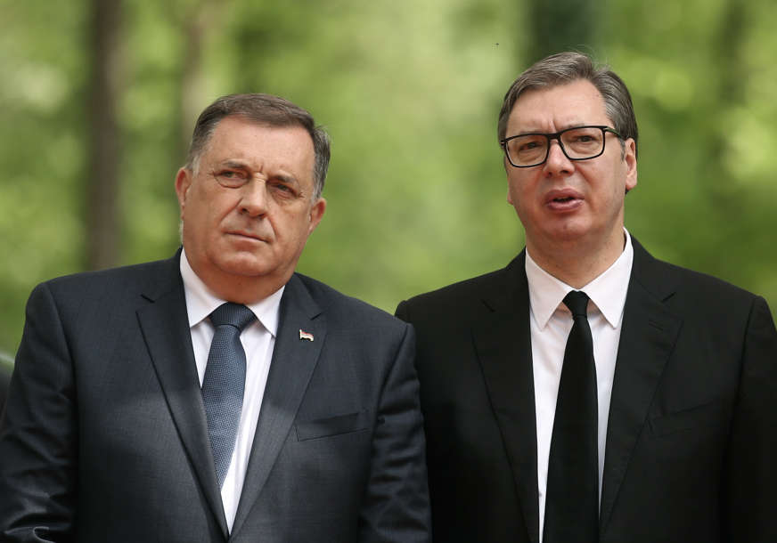 milorad-dodik-i-aleksandar-vucic-14-foto-s-pasalic-872x610