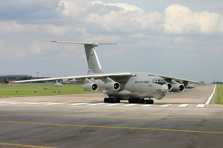 the-sky-the-airfield-tanker-aircraft-il-78-wallpaper-preview