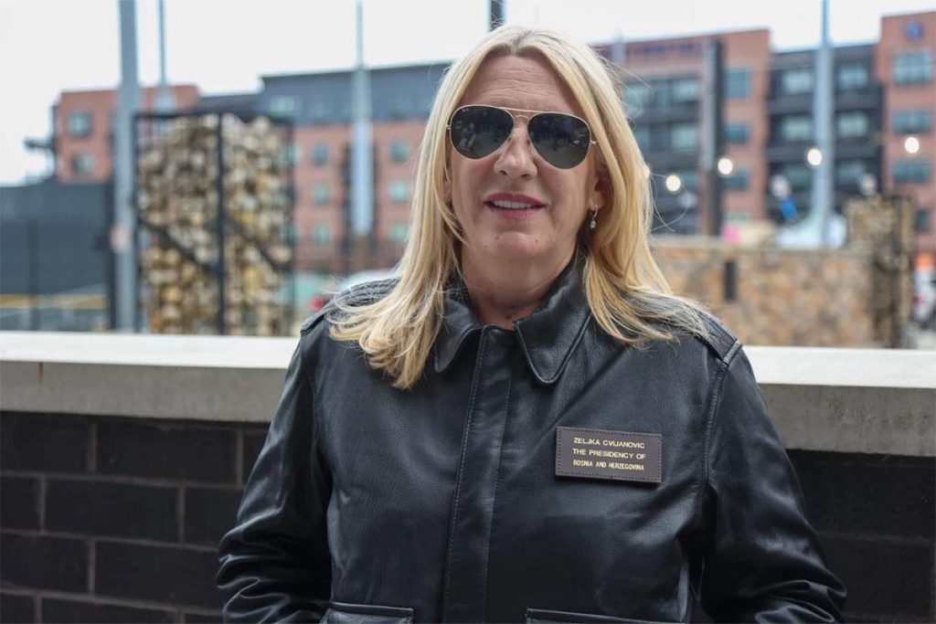 zeljka cvijanovic kožna jakna USA