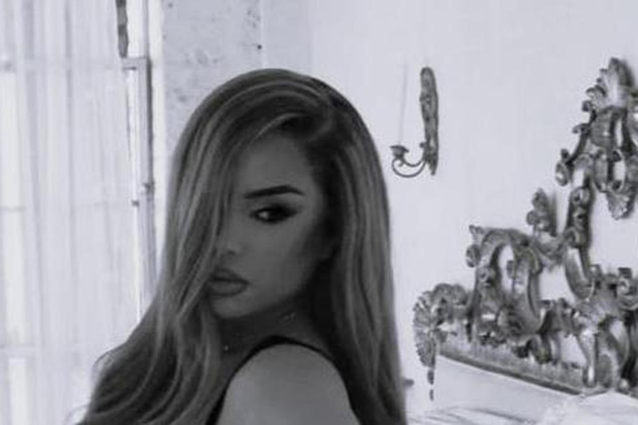 6568e600e886ffda6c77