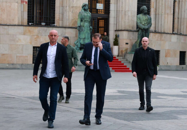 milorad-dodik-predsjednik-rs-01-1-1-872x610