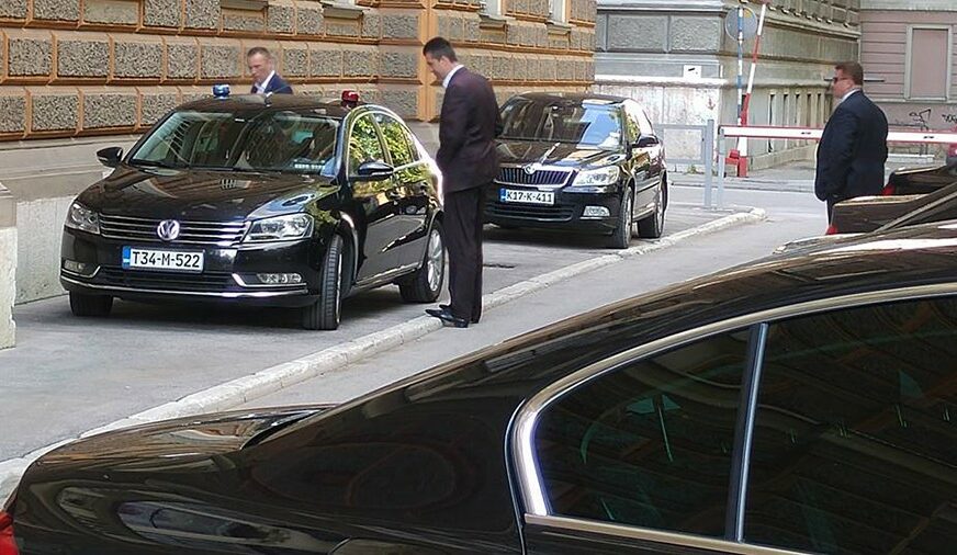 sluzbena-vozila-institucija-bih-foto-n1-872x506