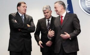 Od velikog šefa, do političke poltrončine: Kako Lagumdžija Bećirovića i Trojku pokušava spasiti od odgovornosti