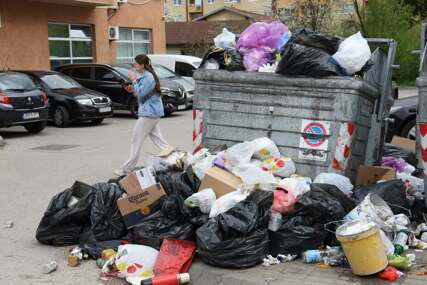 smece-banjaluka-foto-miomir-jakovljevic-ringier-6-427x285