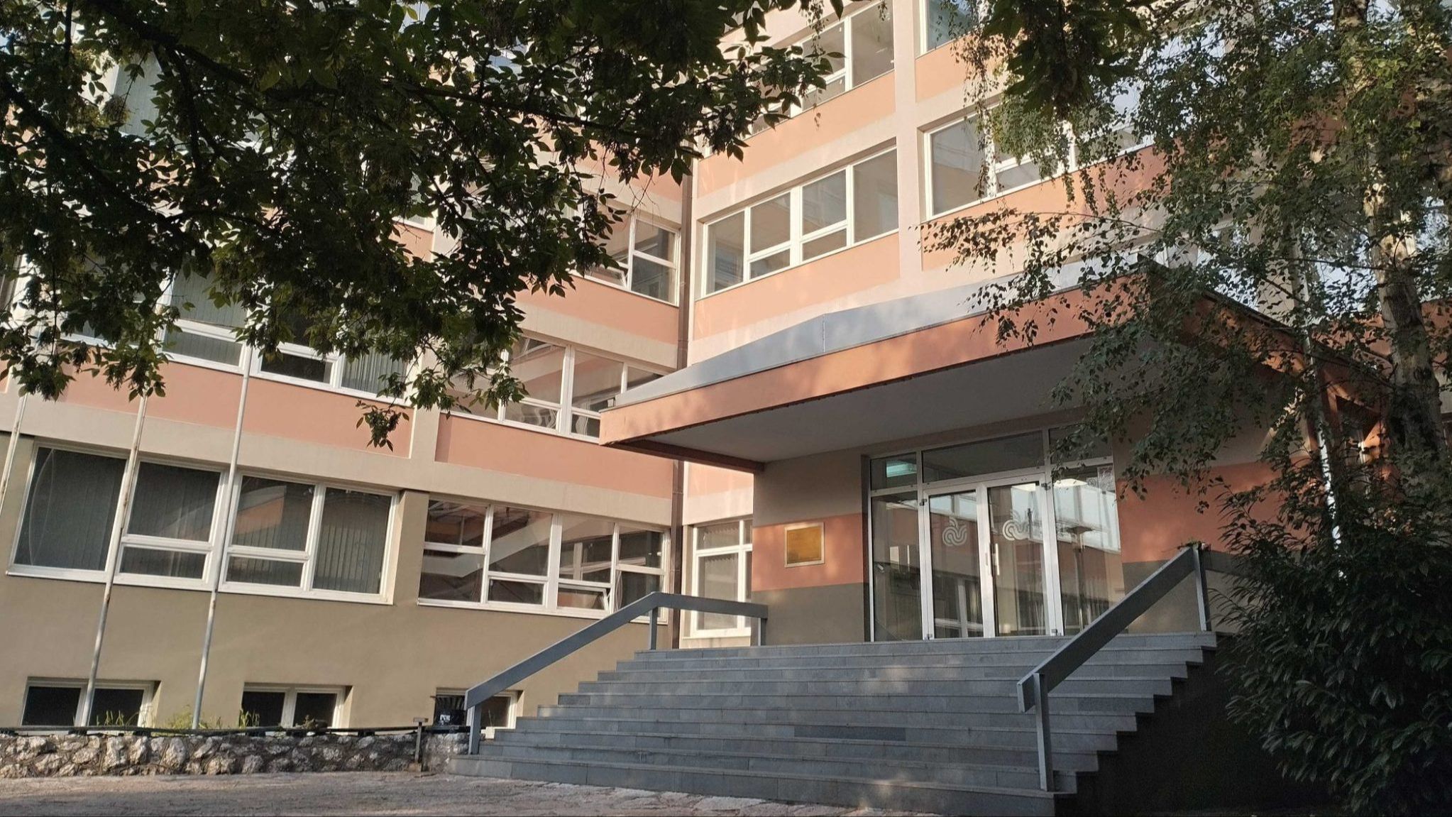 5fbaa242-05b8-483d-a20c-49f6254deec1