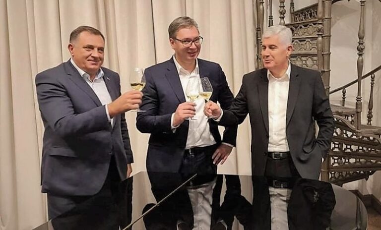 5ff8270abd31a9300820835985f4bf08