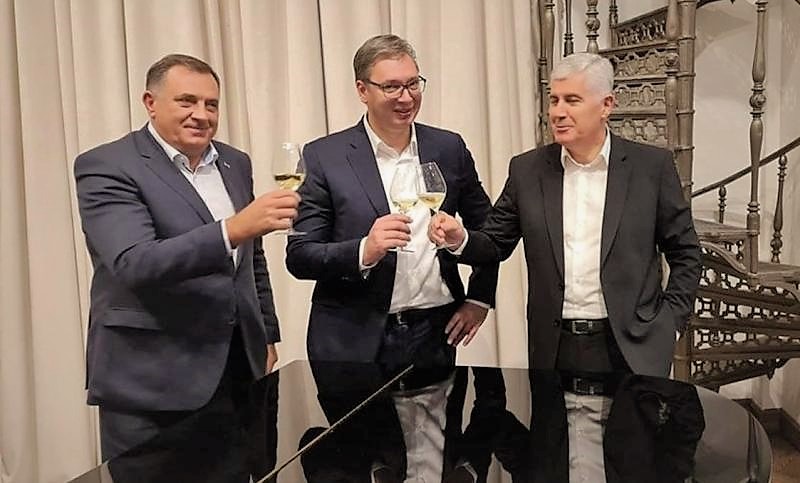 5ff8270abd31a9300820835985f4bf08