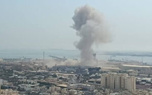 Iran gađa američke vojne baze u Abu Dhabiju, Bahreinu i Kuvajtu