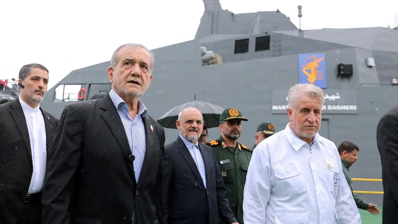 2026_03_01T180602Z_948257350_RC2OTCAAMMJU_RTRMADP_3_IRAN_CRISIS_USA_TRUMP_NAVY_MAIN