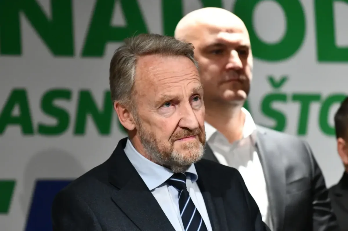 “Raspoloženi smo za pomirenje sa hrvatskom i srpskom stranom” - poručio je lider SDA.