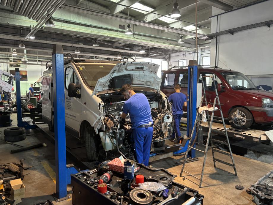 automehanicar-dugopolje-osobni-kombi-teretni-program-slika-241404954